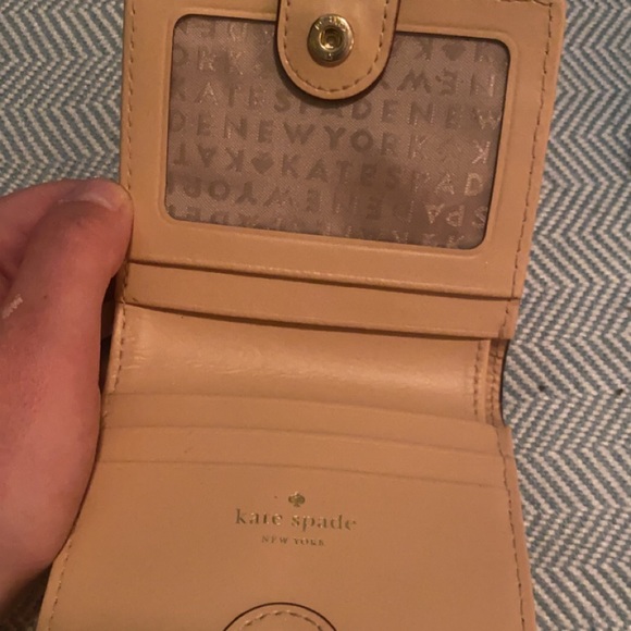 Mini kate spade wallet - Picture 2 of 3